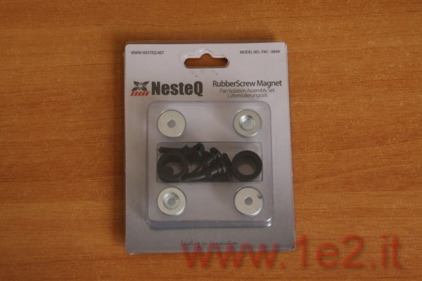NesteQ RubberScrew Magnet